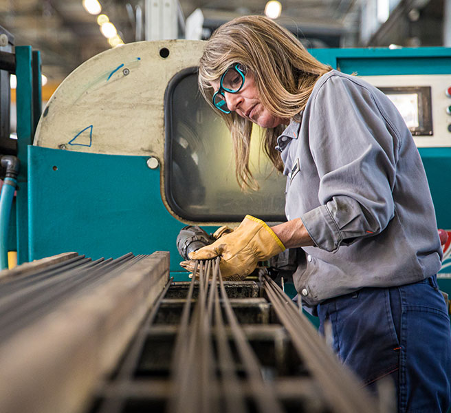 Operator in Forécreu plant